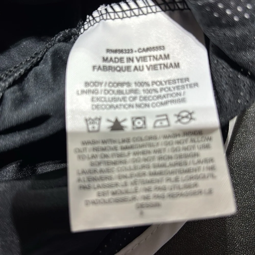 Nike new tags
